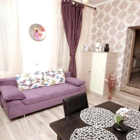Apartamento Old Town Elegance Braşov Exterior foto